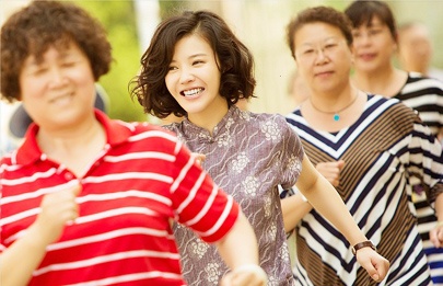 男女一进一出